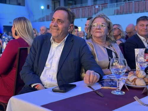 601811066 1364869275651725 7902296212512724759 n.jpg?stp=cp6 dst jpg s590x590 tt6& nc cat=101&cb2=99.jpg