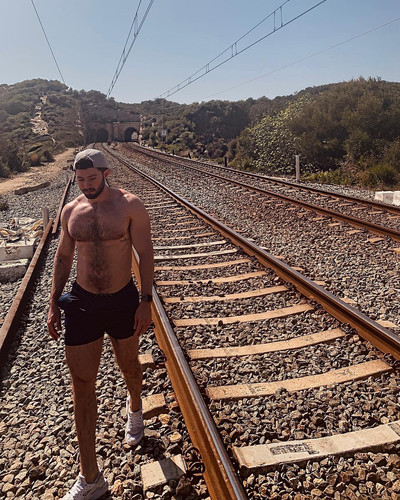 robertogarrdner 2543242586383818261 240321720 2021 04 02.jpg