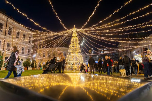 597773197 1194109479558922 7789616040573498380 n.jpg?stp=dst jpg s590x590 tt6& nc cat=105&cb2=99be92.jpg