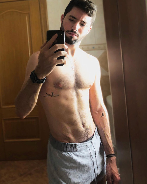 robertogarrdner 1829905565019729123 240321720 2018 07 23.jpg