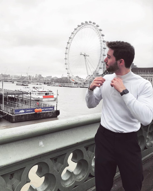 robertogarrdner 1929135157719943659 240321720 2 2018 12 07.jpg