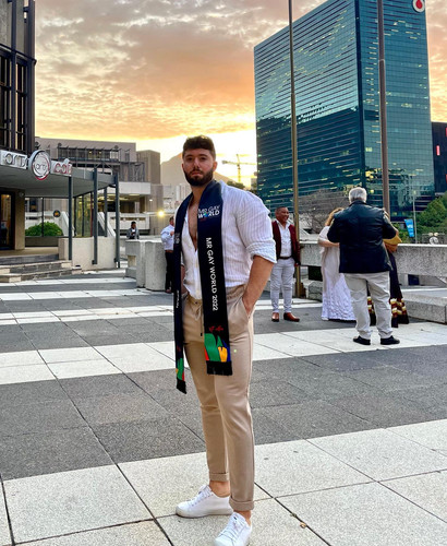 robertogarrdner 2973549771849852640 240321720 2022 11 17.jpg