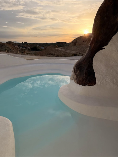 robertogarrdner 3725997510973107179 240321720 7 2025 09 20.jpg