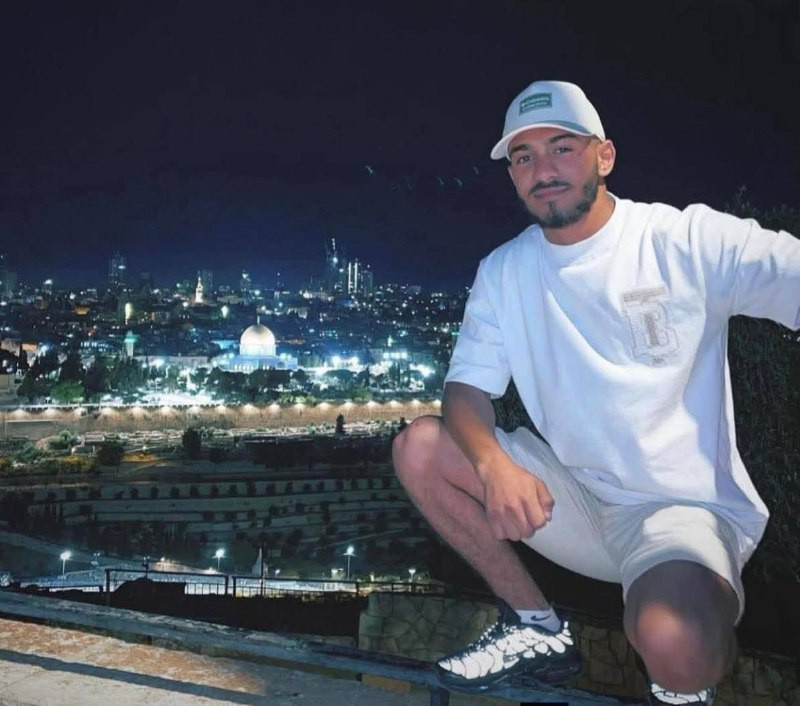 توفي الشاب خالد ادكيدك من بلدة سلوان جنوب المسجد الأقصى نتيجة حادث مروري....