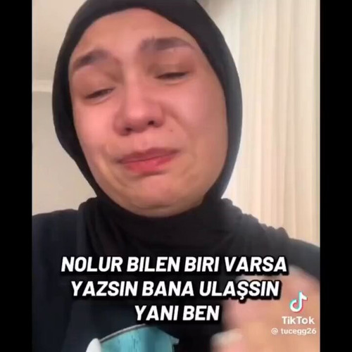 LZEaVoNWYapnWqak.jpg