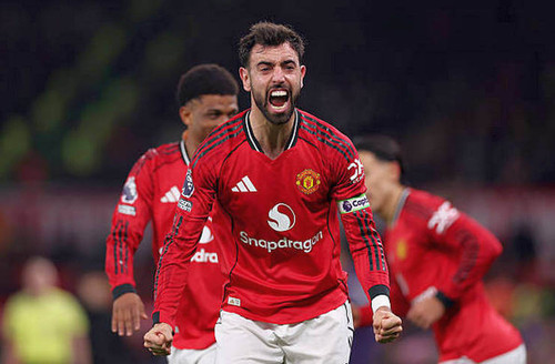 Bruno Fernandes sudah mencetak 5 gol bagi Manchester United musim ini Getty Images.jpg