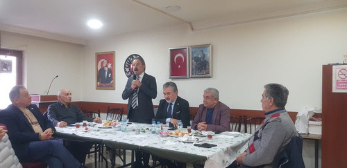 G8tBd7qXUAImFsj.jpg