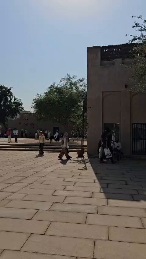 MOfZHiBgROg Kqpw.jpg