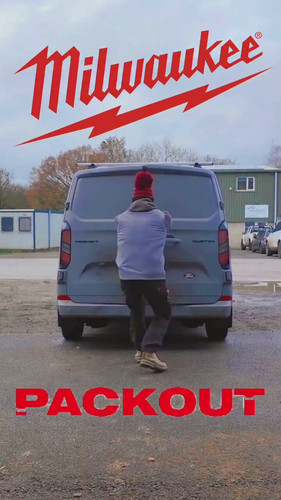 R8pPdmhVqTv4dsg2.jpg