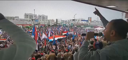IGtUYw4H5pDi9SpZ.jpg