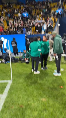 NyhOJGRz2NF ASeb.jpg