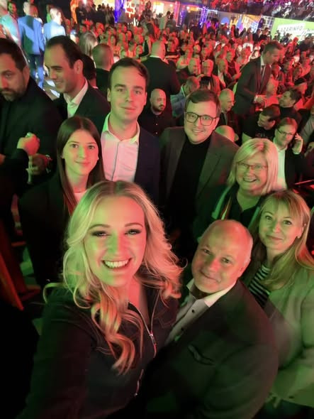 599957162 1346785254128184 2076139781114771501 n.jpg?stp=cp6 dst jpg s590x590 tt6& nc cat=111&ccb=1 .jpg