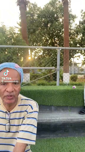 VO6W Bp3gUcrVpBz.jpg