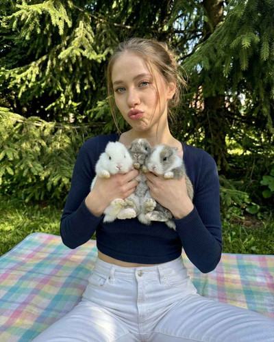 BUNNY GARDEN.jpg