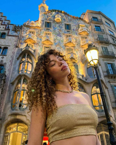GAUDÍ GLOW.jpg