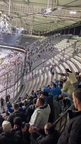 6oIhS1EzNL0U4r3T.jpg