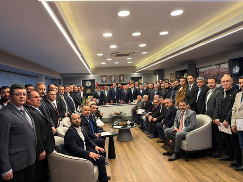 G8s8tKGXsAAL51O.jpg