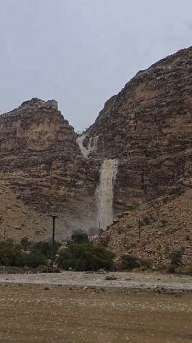 8KyN3WutBX8Yjm 9.jpg