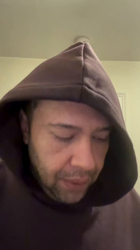 yJR hzbgWHZG2U5Z.jpg