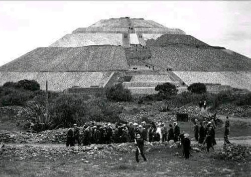 G8uIUcLW4AALvjA.jpg
