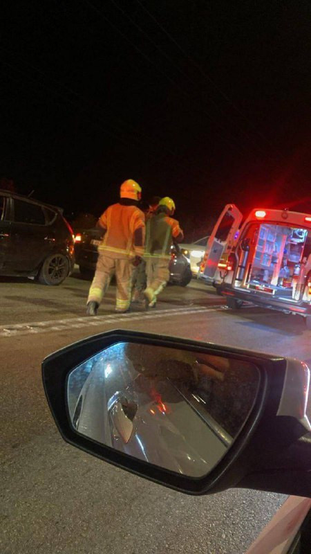 مصرع مواطن يبلغ من العمر 48 عاماً ونجله 21 عاماً، مساء اليوم الخميس، وإصابة شخص آخر، جراء حادث سير وقع بين مركبتين على الشارع الرئيسي بين قرية حارس ود...