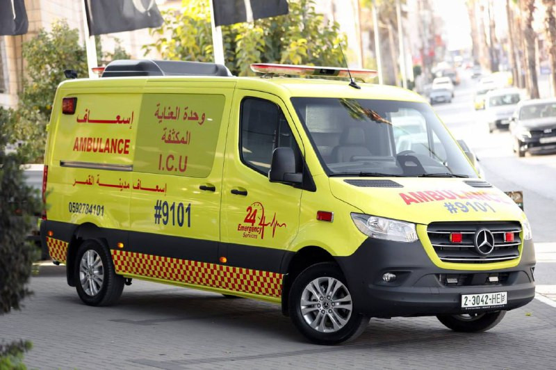 سيارات الإسعاف تظهر بحلّة جديدة بعد إجراء وزارة الصحة تعديلات على شكلها الخارجي، في إطار خطة لتطوير المظهر وتحسين جاهزية أسطول الطوارئ...