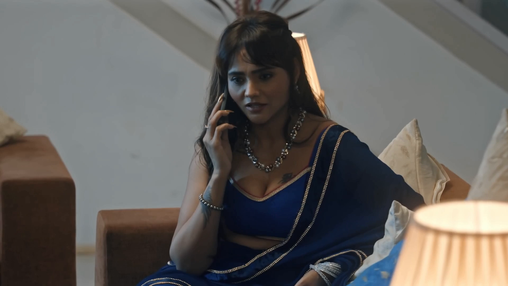 Khula Darwaja (2026) S01EP01T04 Sutraflix 1