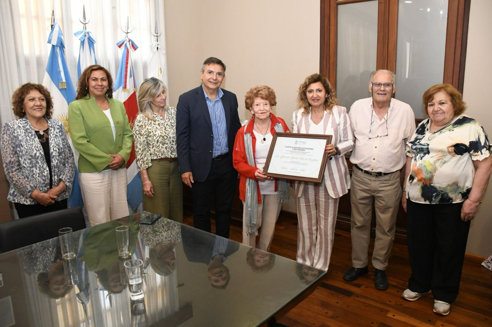 La intendente Fuentes otorgó la distinción Ciudadana Centenaria a Yolanda Paz de Scaglione