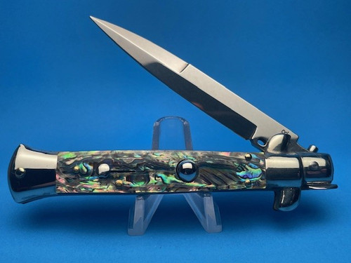 Switchblade knife.jpg