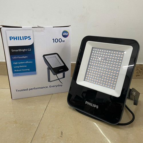 den pha led chieu sang ngoai troi floodlight philips bvp151 led130 cw psu 100w 220 240v g3 gm 6500k 