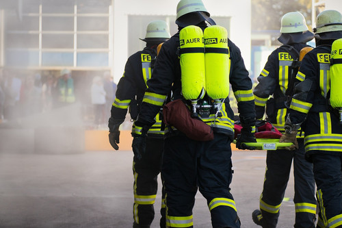 fire fighting 4495488 1280.jpg