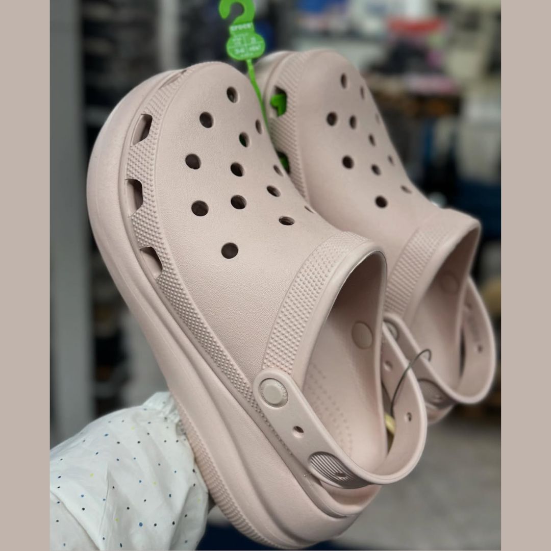 Sandália crocs classic crush platform clog quartz