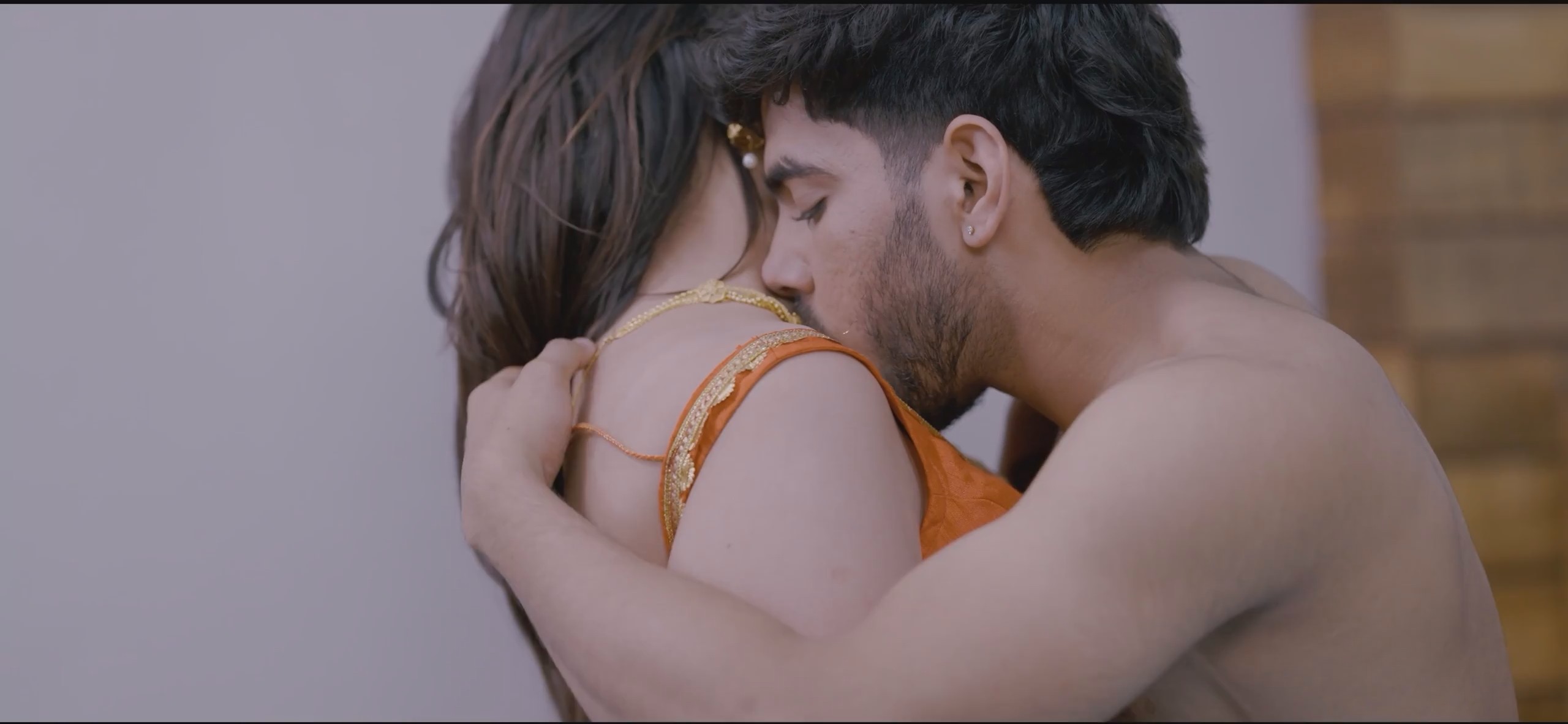 Garam Sukh (2026) S01EP01 MoodX 1