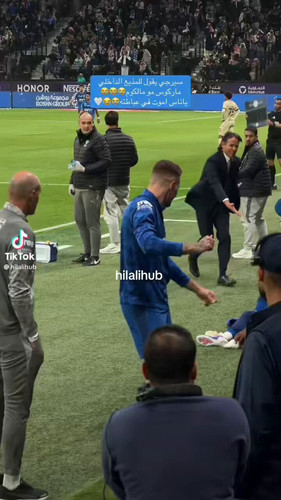 B60RUlhGY48Am PL.jpg