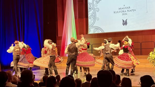 616691320 1275430484406923 9183631733375952899 n.jpg?stp=cp6 dst jpg s590x590 tt6& nc cat=104&ccb=1 .jpg