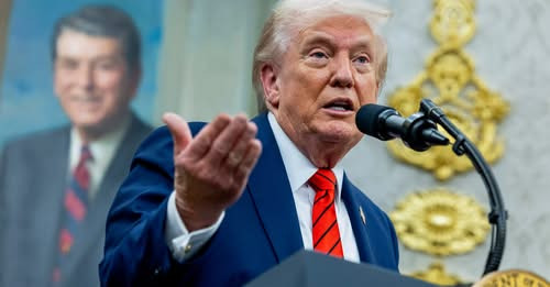 13484483459856076057?url=https%3A%2F%2Fcivilek.info%2Fwp content%2Fuploads%2F2025%2F12%2FDonald Trum.jpg