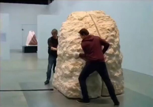 Or0IsWEVDaDqh2Uq.jpg