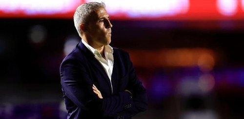 Crespo admite preocupação após derrota do São Paulo no Morumbi