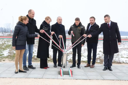 618486133 1353122916619911 6564737732018535773 n.jpg?stp=dst jpg s590x590 tt6& nc cat=111&ccb=1 7& n.jpg