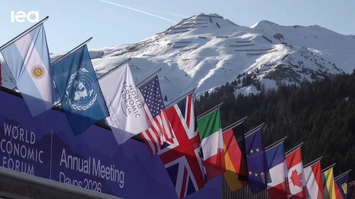 a7XKfc on5KApYnW.jpg