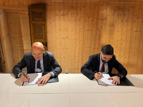 G Q6WyMXsAAz5zI?format=jpg.jpg