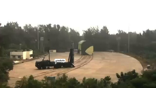 KIdvqLjkLLNiz5Vl.jpg