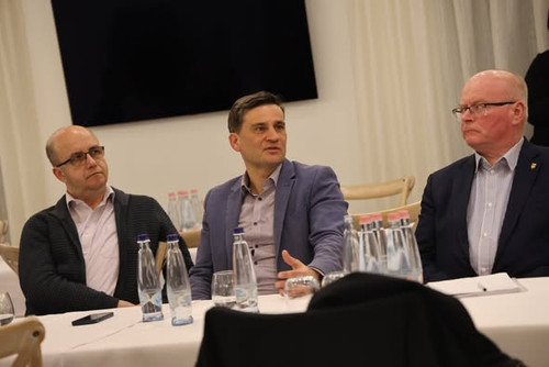 617385505 1380180573915672 3360844927083279350 n.jpg?stp=dst jpg s590x590 tt6& nc cat=100&ccb=1 7& n.jpg