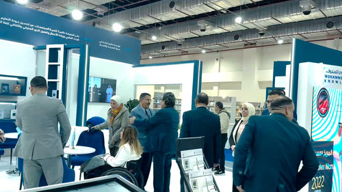 cvybg iNb18bSiei.jpg