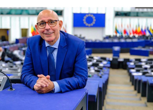 G IUmmyXAAEt G5?format=jpg.jpg