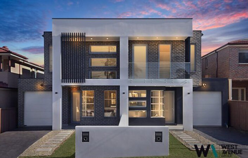 WEST AVENUE GROUP.jpg