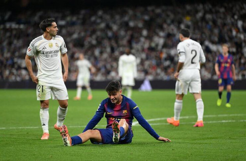 Hansi Flick Kaget Pedri Bakal Menepi Cukup Lama @BarcaUniversal.jpg