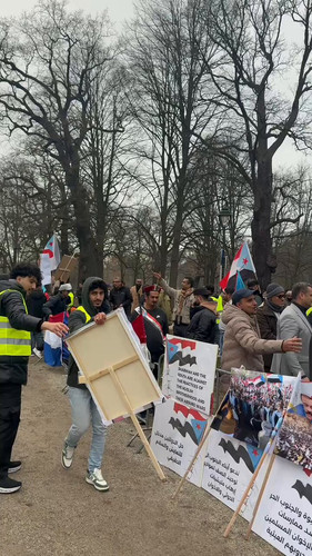 6EpTyiMDuQYIIzN2.jpg