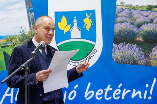 619208198 1480417697424368 1251837773276937197 n.jpg?stp=dst jpg s590x590 tt6& nc cat=102&ccb=1 7& n.jpg