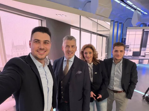 619152902 1292574489401437 6273457222186463630 n.jpg?stp=cp6 dst jpg s720x720 tt6& nc cat=107&ccb=1 .jpg